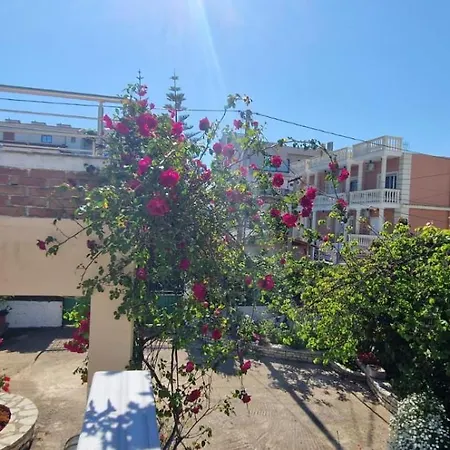 Violeta Nyaraló Ksamil