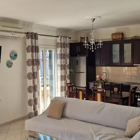 Violeta Nyaraló Ksamil