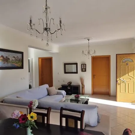 Nyaraló Violeta Ksamil