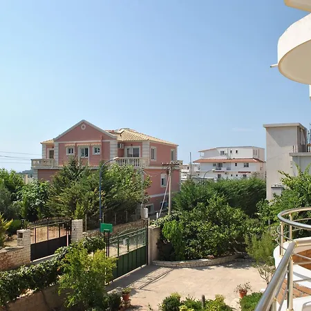 Nyaraló Violeta Ksamil