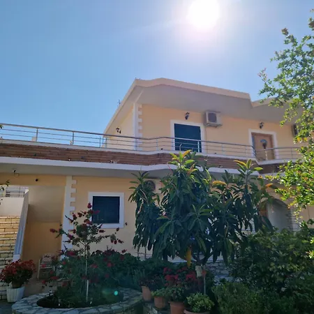 別荘 Violeta クサミル